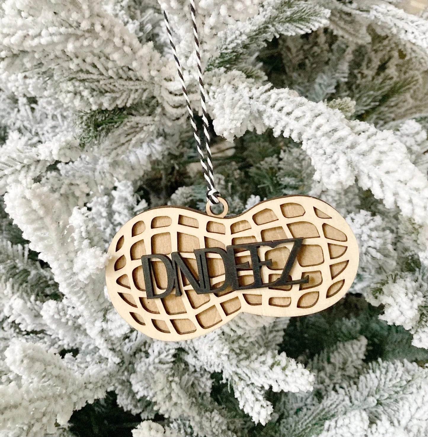 DND Deez DNDEEZ Nuts Funny Christmas Ornament Gag Gift RPG D20