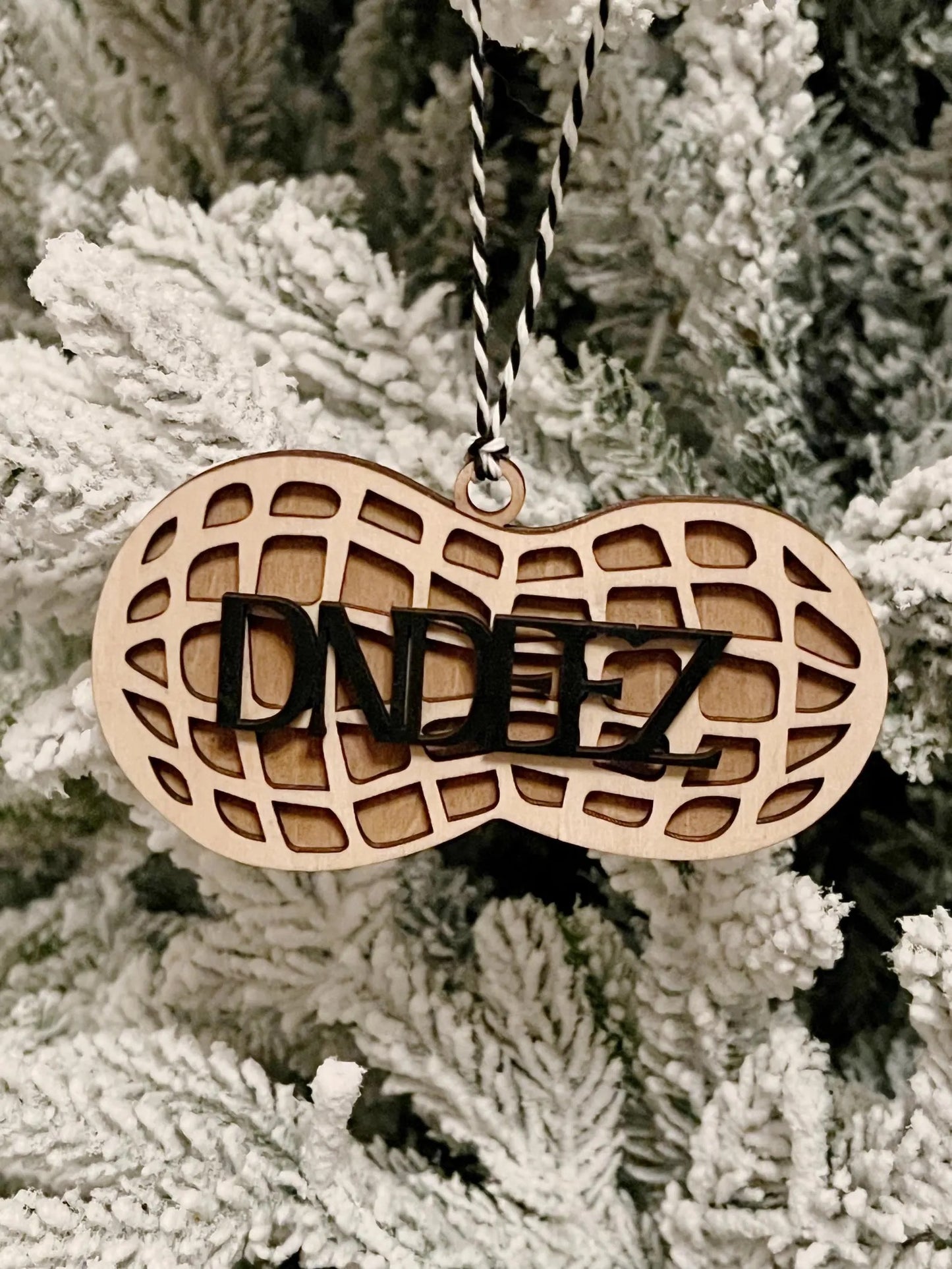 DND Deez DNDEEZ Nuts Funny Christmas Ornament Gag Gift RPG D20