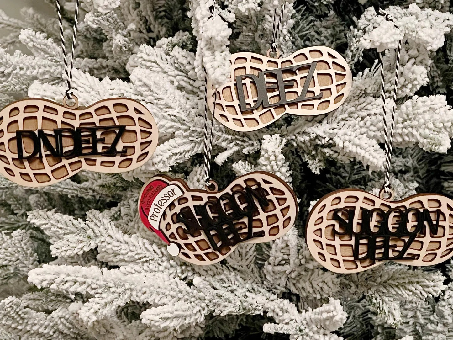 DND Deez DNDEEZ Nuts Funny Christmas Ornament Gag Gift RPG D20