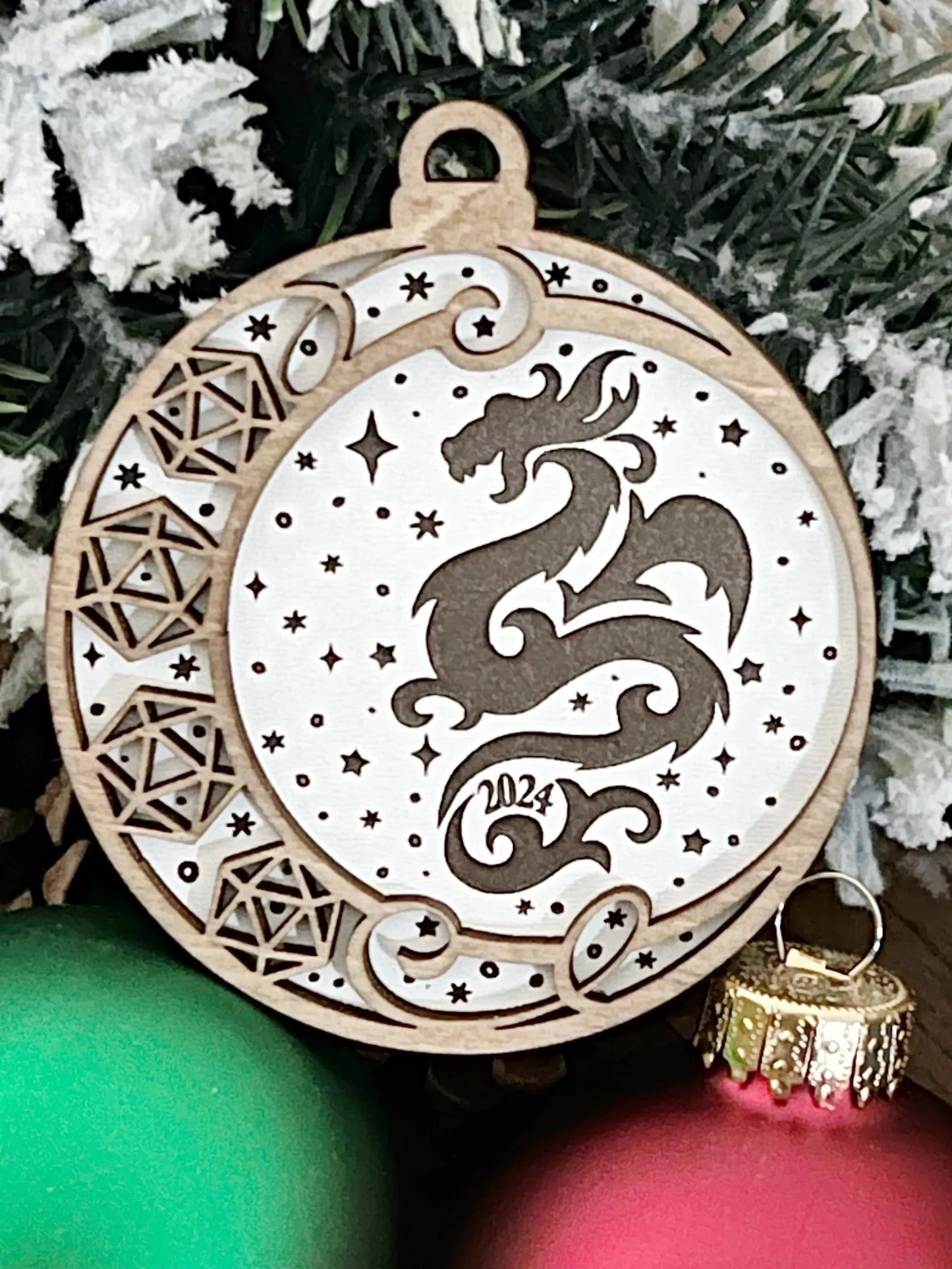 2025 Dragon-themed D20 RPG Dice Game Ornament: Perfect for Christmas & Easter Baskets Tags